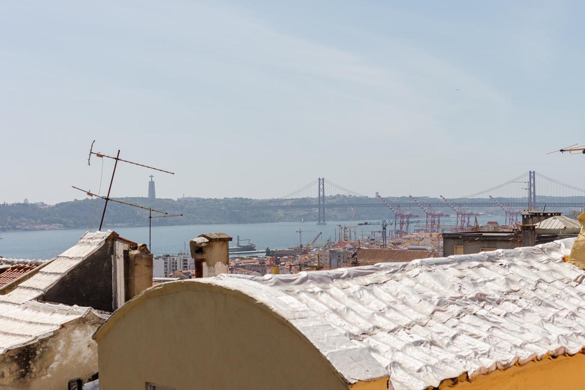 Amazing Tailor Made Penthouse With A View Apartman Lisboa Kültér fotó